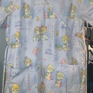 Precious Moments small scrub top